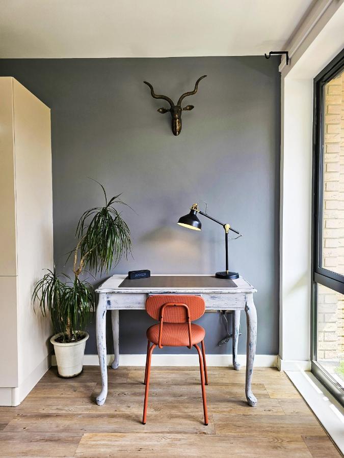 Centrally Located Spacious Flat Near Canary Wharf Londres Exterior foto
