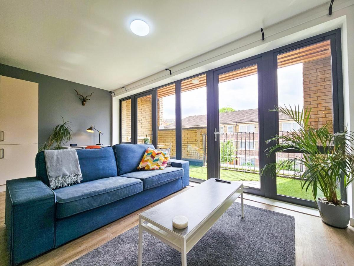 Centrally Located Spacious Flat Near Canary Wharf Londres Exterior foto