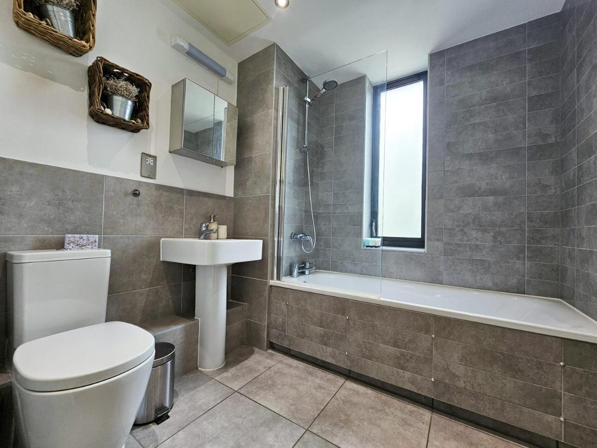 Centrally Located Spacious Flat Near Canary Wharf Londres Exterior foto